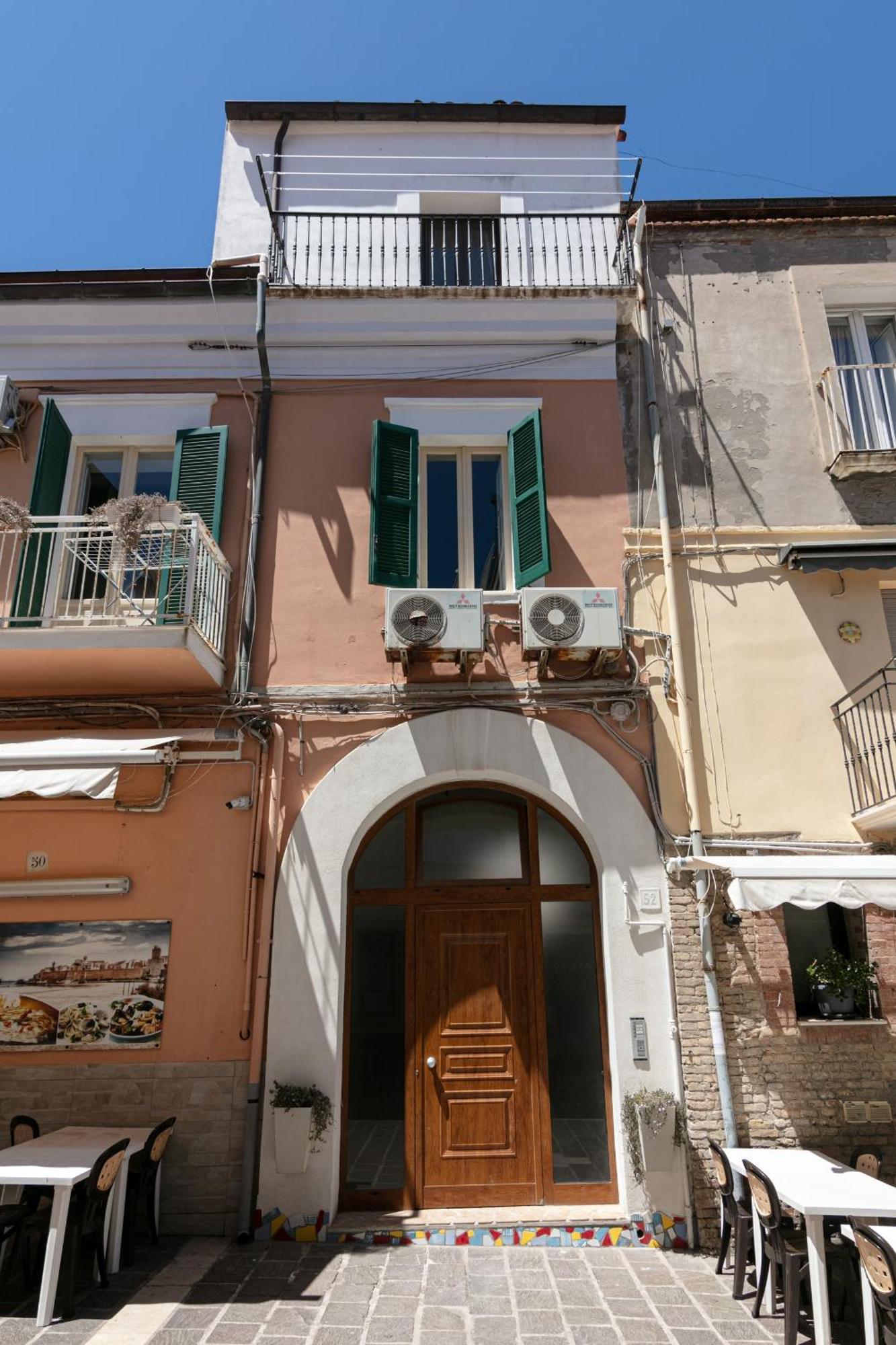 Dea Apartrooms Termoli Extérieur photo